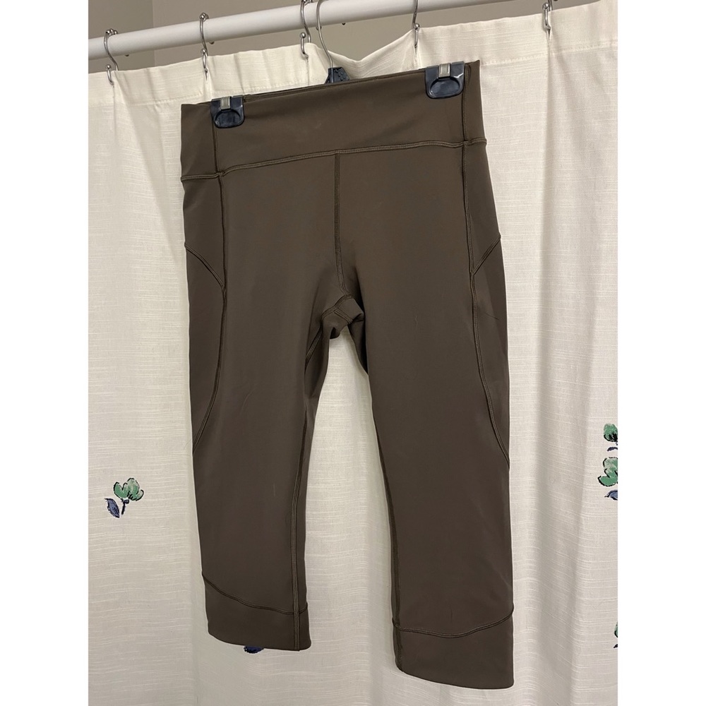 Lululemon In Movement Crop Everlux 19"
